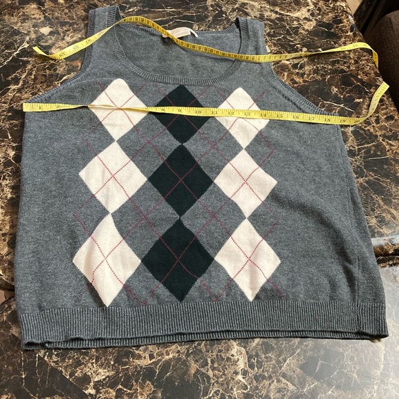 Michael by Michael Kors Preppy Argyle Sweater Vest - Picture 7 of 10